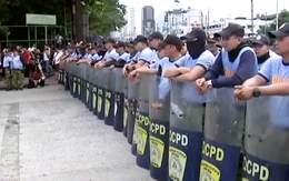 Philippines huy động 17.000 cảnh sát chặn người biểu tình vụ bê bối dự án chống ngập 'ma' hàng tỉ USD