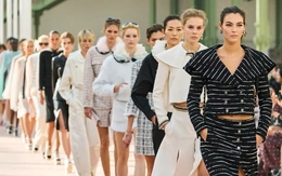 Khi cuộc chơi thời trang không còn là của riêng giới phê bình