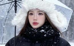 Sao Việt đổ xô 'ngắm tuyết rơi' giữa mùa nóng nhờ AI