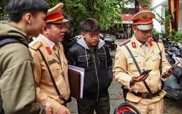 Sáng 4-11, hơn 24.000 phụ huynh bị mời làm việc vì giao xe cho con chưa đủ tuổi và con vi phạm