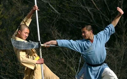 Làng kung fu bát nháo, Thiếu Lâm, Thái Cực cũng lung lay