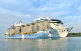 Nhiều tàu biển hạng sang trở lại TP.HCM