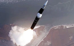 Triều Tiên phóng tên lửa ra biển Nhật Bản sau khi bị Mỹ trừng phạt