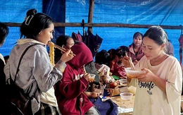 Hết chạy sạt lở, hàng trăm người dân Trà Leng chưa kịp về nhà thì lại sơ tán vì bão số 13