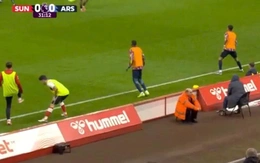 Sunderland dùng 'mánh lới' đối phó tuyệt chiêu ném biên xa của Arsenal