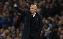 HLV Arne Slot tức giận vì bàn thắng bị hủy của Liverpool