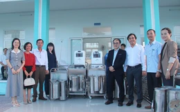 Hỗ trợ thiết bị, vật tư cho 3 trạm y tế vùng khó khăn ở Đà Nẵng