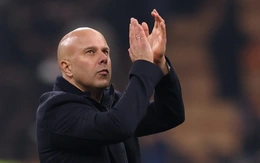 HLV Arne Slot nói gì sau khi loại Salah và giúp Liverpool giành chiến thắng?