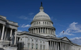 Hạ viện Mỹ thông qua dự luật chi tiêu quốc phòng kỷ lục, viện trợ 400 triệu USD cho Ukraine