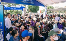 Long Châu đón khách hàng thứ 33 triệu: Cột mốc tự hào trên hành trình chăm sóc sức khỏe Việt Nam