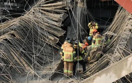 Công trình thư viện bất ngờ đổ sập, 1 người chết, 3 người mắc kẹt