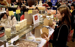 Quảng bá phở ở Ba Lan, phường Xuân Hòa thử thách cộng đồng, ShopeeFood ưu đãi khách đặt phở