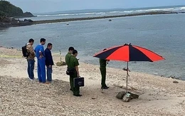 Đang đánh cá thì thấy thi thể nam giới phân hủy nặng trôi dạt vào bờ biển
