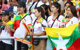 CĐV Myanmar phủ kín sân, 'át vía' tuyển nữ Việt Nam