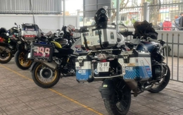 Chặn, xử phạt nhóm người chạy xe phân khối lớn quá tốc độ từ Cần Thơ đi TP.HCM