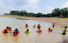 Dã ngoại tiềm ẩn rủi ro: Người đề xuất 'bỏ ngay', người nói tổ chức 'kiểu khác'