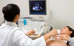 Bác sĩ tiết lộ giới tính thai nhi sẽ bị đình chỉ hành nghề