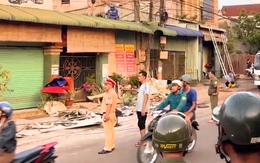 Hiện trường vụ xe lu trôi tự do tông chết người đi đường ở Đồng Nai