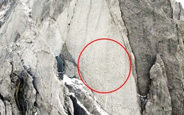 Video hàng ngàn dấu chân khủng long trên vách đá dựng đứng ở Ý