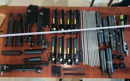 Chuẩn bị chở 149 linh kiện ra Hà Nội để lắp ráp súng thì bị bắt