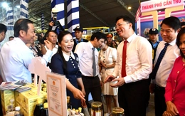 TP.HCM khai mạc Tuần lễ sản phẩm OCOP, đặc sản vùng miền và kết nối cung cầu