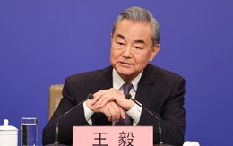 Trung Quốc nói Thái Lan, Campuchia sẵn sàng ngừng bắn sau điện đàm với ông Vương Nghị