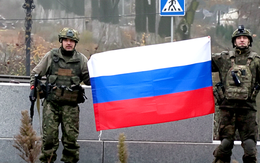 Nga nói chiếm được Pokrovsk, khoe clip giương cờ giữa quảng trường