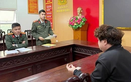 Bị phạt vì chuyển cuộc gọi sang đường dây nóng Bộ Công an