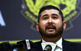 Bóng đá Malaysia nhận loạt tin sốc, bỗng nhiên... hết sạch tiền