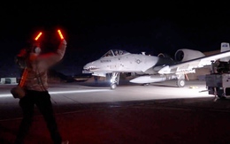 Video Mỹ không kích hơn 70 mục tiêu IS ở Syria, đáp trả vụ 2 binh sĩ thiệt mạng