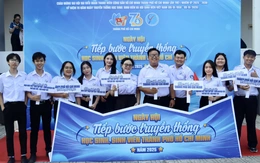 Hơn 2.500 học sinh, sinh viên chơi hết mình với ngày hội tiếp bước truyền thống