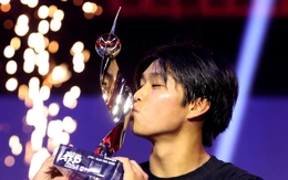 Lên ngôi vô địch, tay vợt gốc Việt sánh ngang Alcaraz và Sinner