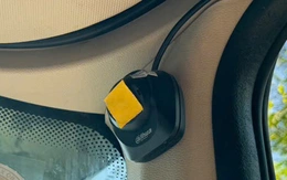 Xử phạt tài xế xe đầu kéo dùng băng keo che mắt camera thiết bị ghi nhận hình ảnh tài xế
