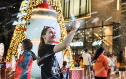 Phố biển Nha Trang lộng lẫy trong không khí Giáng sinh