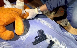 Phá đường dây ma túy xuyên quốc gia sử dụng vũ khí nóng