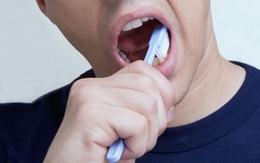 Chăm sóc răng miệng quá mức có thể phản tác dụng