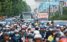 TP.HCM làm ‘làn sóng xanh’, gọt dải phân cách để giảm kẹt xe đường Cộng Hòa - Trường Chinh