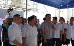 Cán bộ Phú Quốc phải làm thay cho 2-3 người để kịp APEC 2027