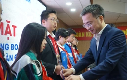 Bí thư Trung ương Đoàn biểu dương đại biểu thanh, thiếu nhi dự Đại hội Thi đua yêu nước