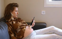 Thiết bị cầm tay giúp mẹ bầu tự siêu âm tại nhà