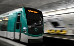 Đâm dao liên hoàn tại metro Paris, châu Âu cảnh giác dịp cuối năm