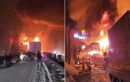 Tai nạn liên hoàn hơn 50 xe trên cao tốc gần Tokyo, 10 xe cháy rụi, 27 người thương vong