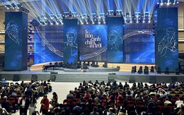 Vì sao show 'Về đây bốn cánh chim trời' hủy phút chót?