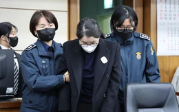 Cựu đệ nhất phu nhân Hàn Quốc bị đề nghị 15 năm tù