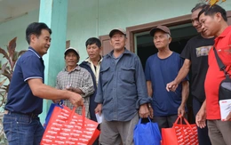 Cứu trợ đâu chỉ có cái ăn cái mặc...