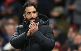 HLV Amorim chê Man United chơi thiếu sáng tạo