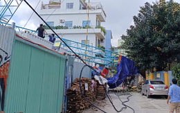 Vì sao tháp cẩu công trình cao hàng chục mét đổ xuống đường giữa trung tâm Đà Nẵng?