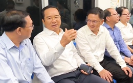 Chủ tịch UBND TP.HCM đi metro số 1 đến Trung tâm Phục vụ hành chính công ở Thủ Đức, chỉ mất 15 phút