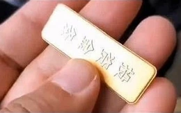 Giấu hai thỏi vàng vào lọ ớt gửi 'bạn đầu tư', cụ ông suýt mất sạch vì lừa đảo?