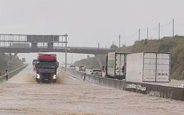 Thời tiết hôm nay 5-12: Miền Trung giảm mưa lớn, miền Nam mưa vài nơi